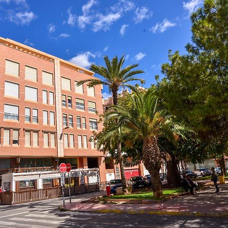 Holiday Studio Jardin Playa Torrevieja Bagian luar foto