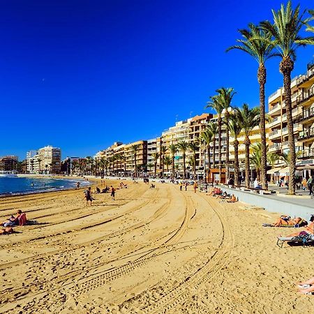 Holiday Studio Jardin Playa Torrevieja Bagian luar foto