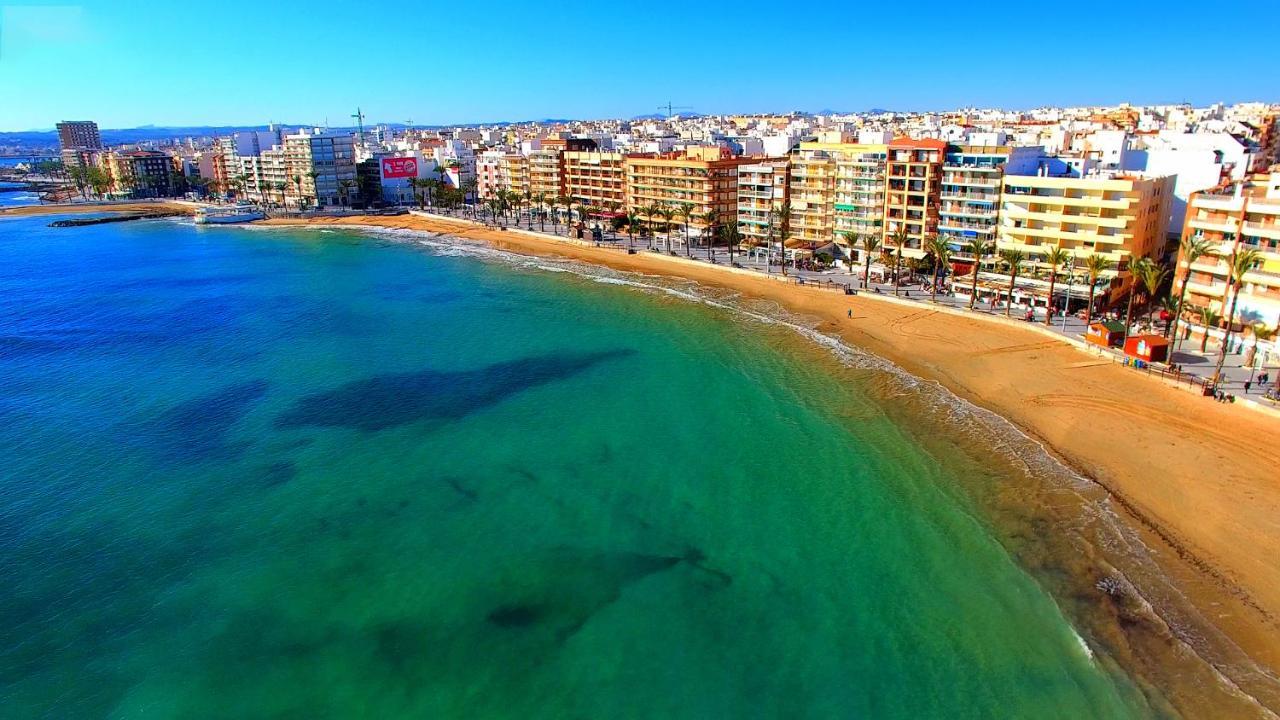 Holiday Studio Jardin Playa Torrevieja Bagian luar foto